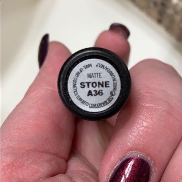 Brand new Mac matte lipstick - Picture 3 of 3